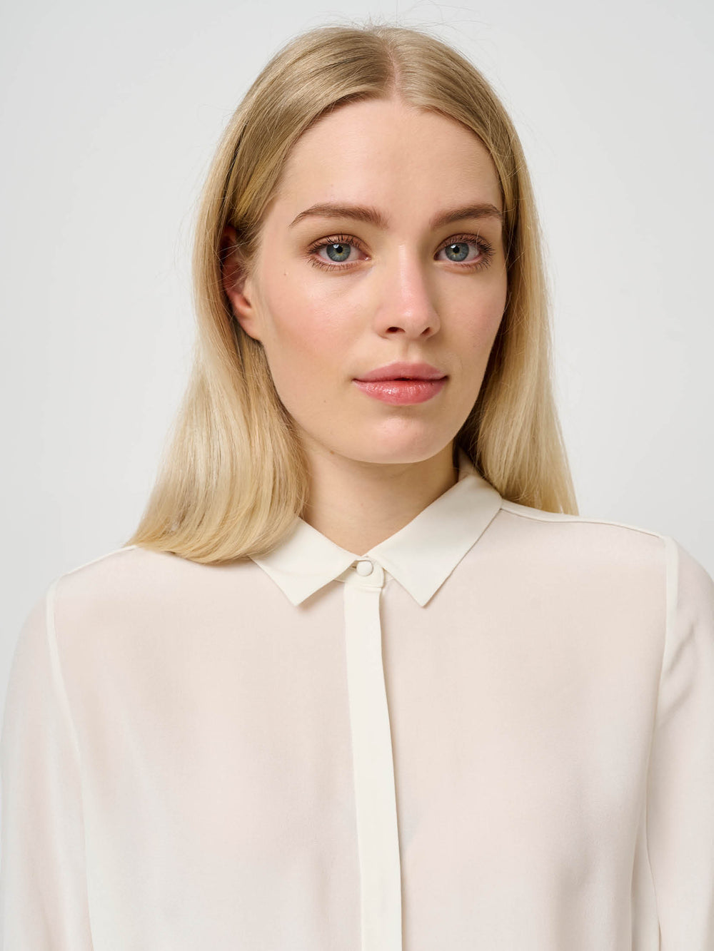 Bruuns Bazaar Women LillieBBCorinna silkeskjorte Skjorter Snow White