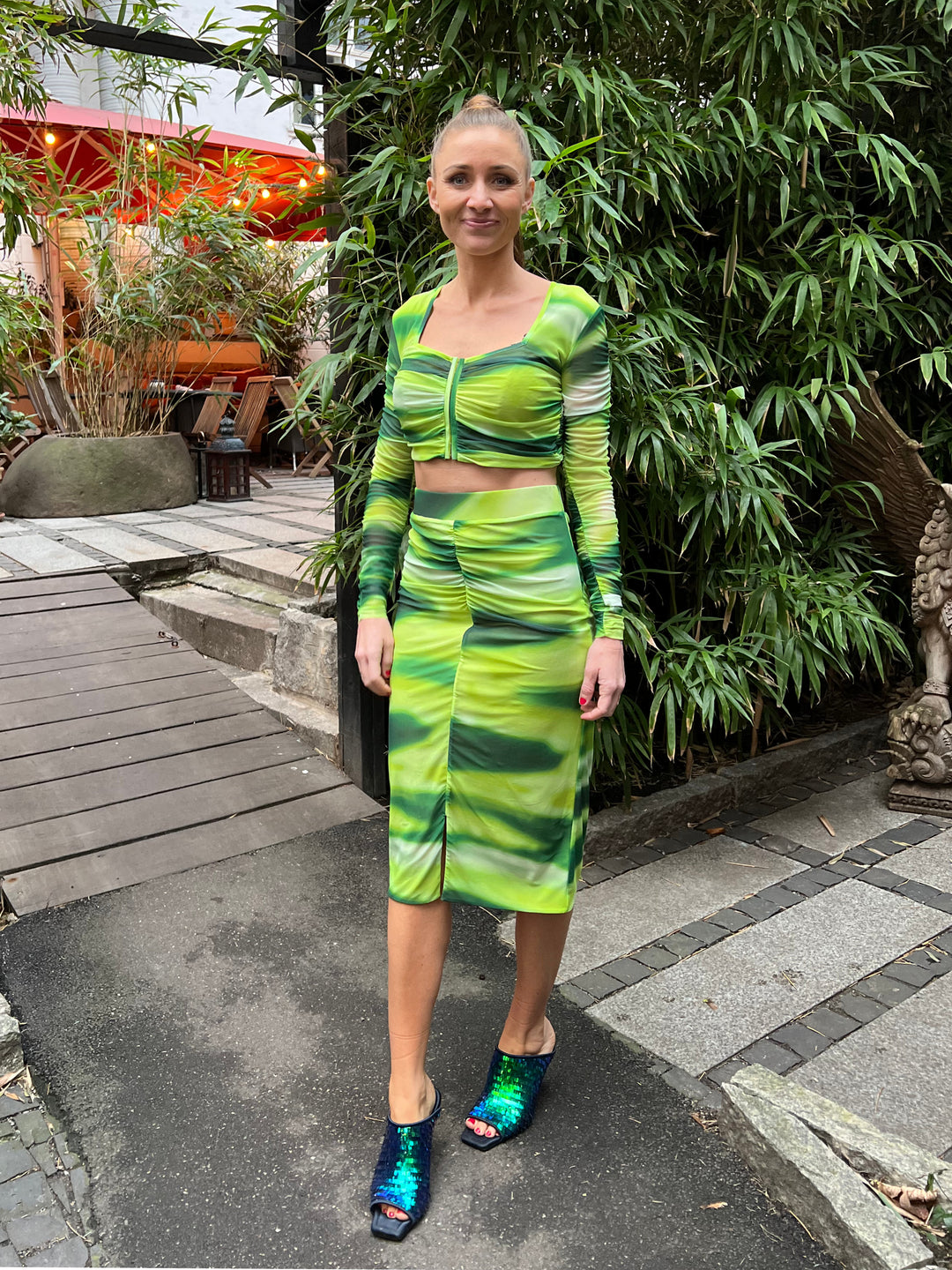 BZR MelaBZDrawsina top Bluser Lime AOP