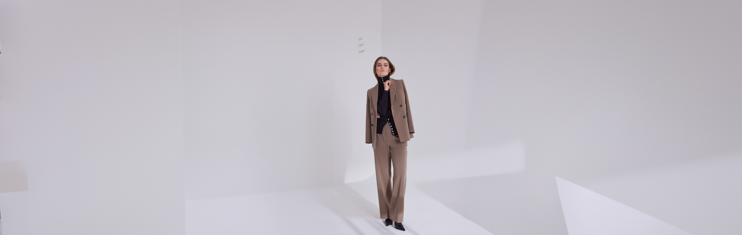 VIP MID SEASON SALE - 40% PÅ PRE SPRING25