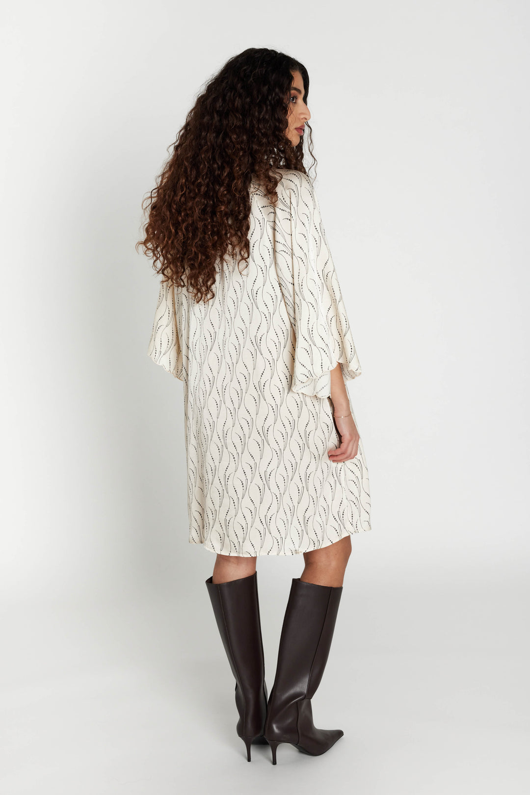 Bruuns Bazaar Women AcaraBBWendisa dress Kjoler Wavy print White cream