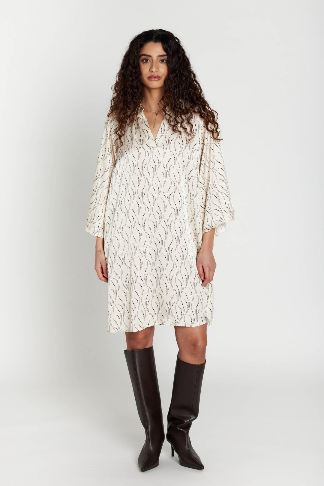 Bruuns Bazaar Women AcaraBBWendisa dress Kjoler Wavy print White cream