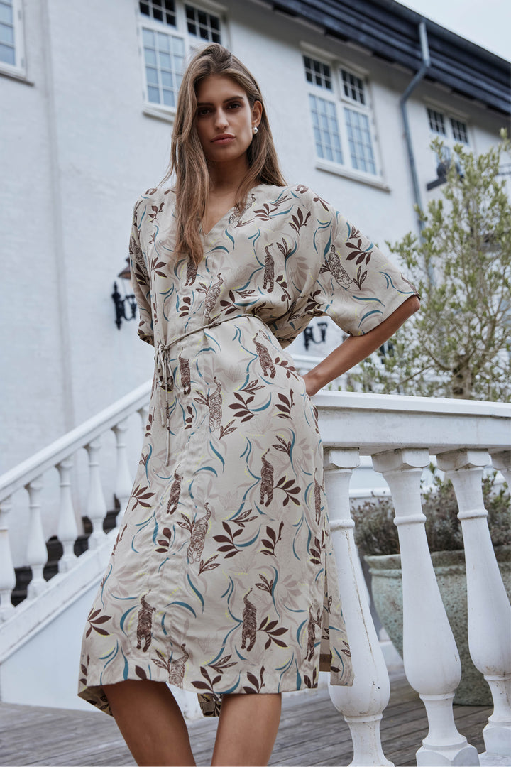 Bruuns Bazaar Women BarcellaBBJanata dress Kjoler Vanilla Tiger