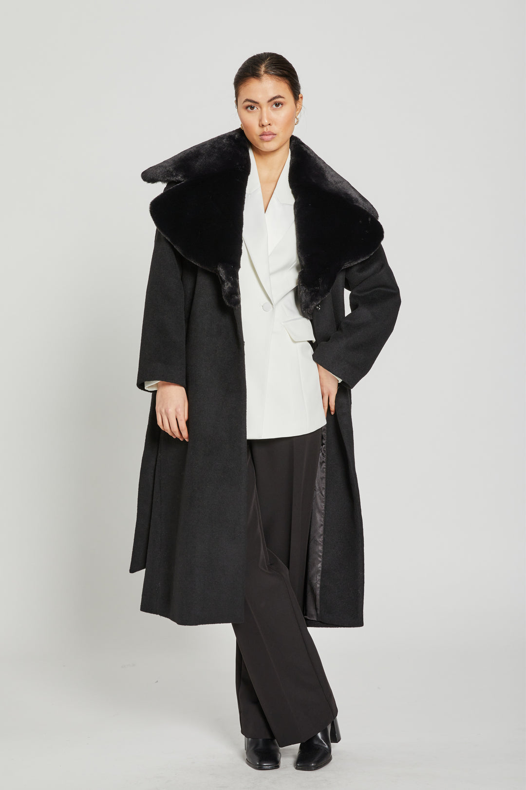 Bruuns Bazaar Women CatarinaBBFurra coat Outerwear Black