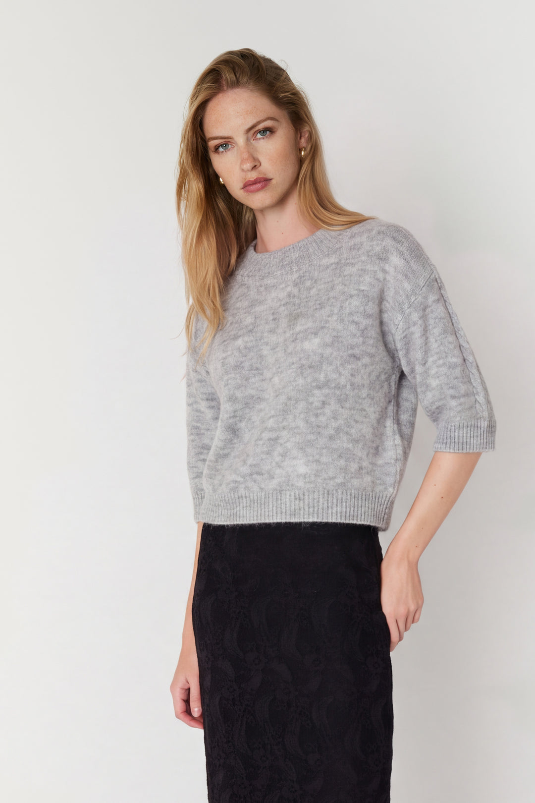 Bruuns Bazaar Women FluffyBBAmari strik Strik Light grey melange